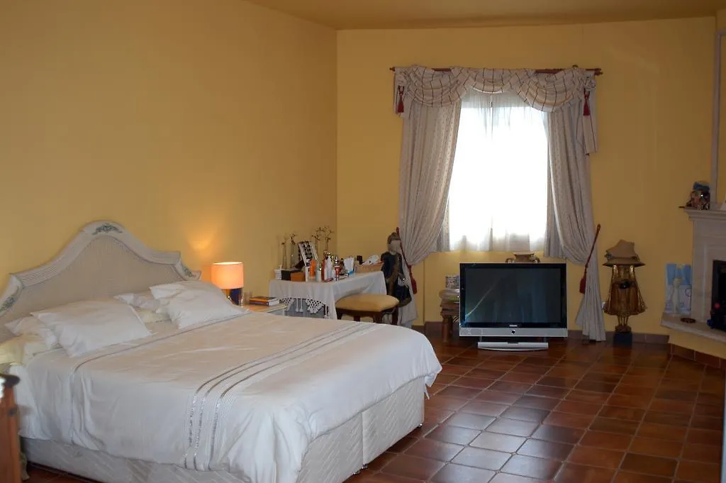 B&B Casa Rural Finca Los Arcos Alhaurin el Grande 0*,  Spain